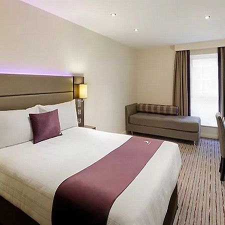 Premier Inn Carrickfergus Bagian luar foto