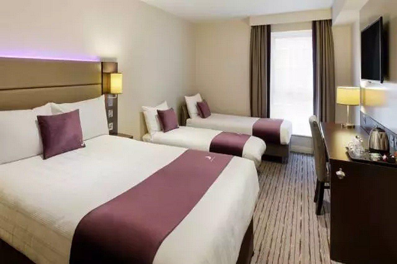 Premier Inn Carrickfergus Bagian luar foto