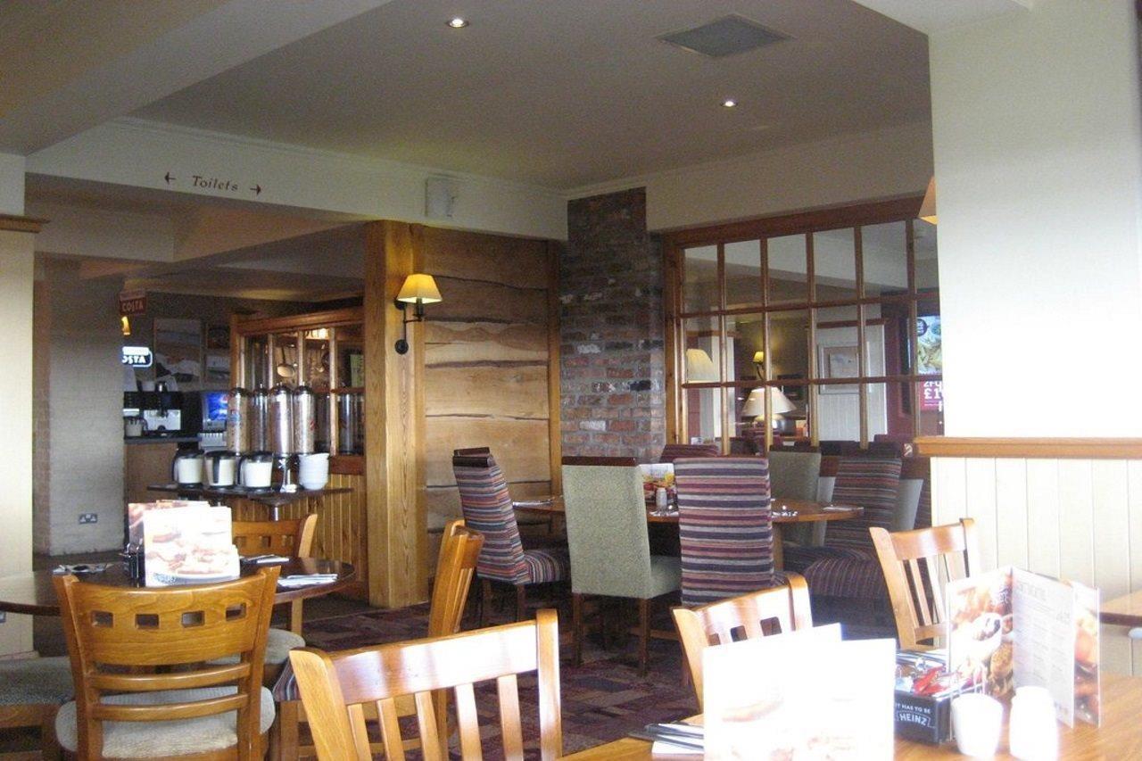 Premier Inn Carrickfergus Bagian luar foto